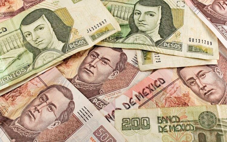 Mexican Peso retreats as USD/MXN rises on Fed’s hawkish signals, strong US data