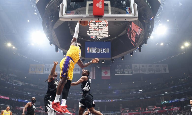 LeBron James Electrifies NBA Fans in Lakers’ Comeback Win vs. Kawhi Leonard, Clippers