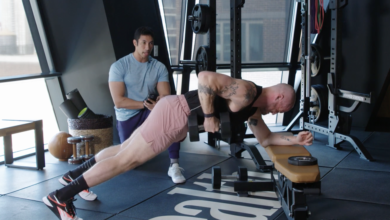 Try This Fast-Moving 5-Minute Plank Row Workout to Build a Big Back