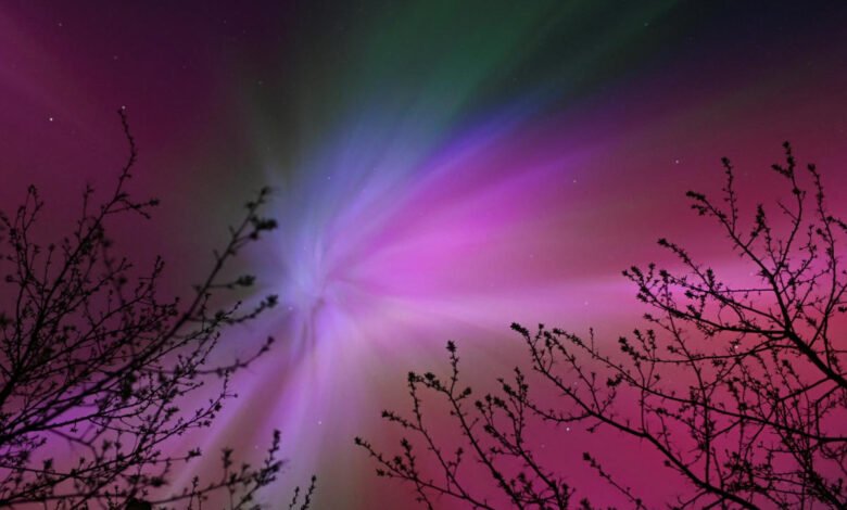 ‘Extreme’ geomagnetic storm may bless us with more aurora displays tonight and tomorrow