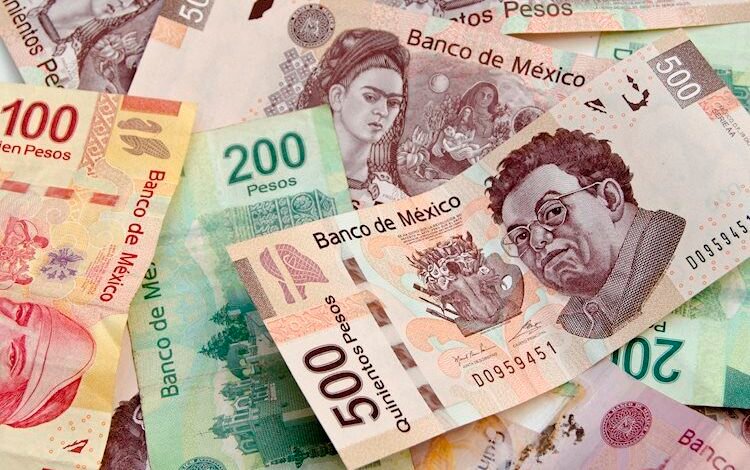 Mexican Peso retreats after strong rally following US data