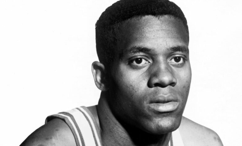 Bulls Legend Chet Walker Dies at 84; Hall of Famer Won NBA Title with 76ers