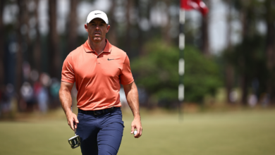 ‘Stoic’ Rory McIlroy sits atop U.S. Open leaderboard focusing on playing major-winning golf above all else