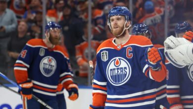 Connor McDavid Breaks Wayne Gretzky’s NHL Record for Assists in Single Playoff Run