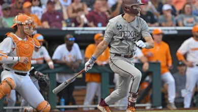 Men’s College World Series Finals: Texas A&M pummels Tennessee in Game 1