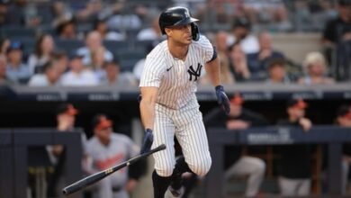 Yankees expect Giancarlo Stanton to miss days after exiting Saturday’s game with hamstring tightness