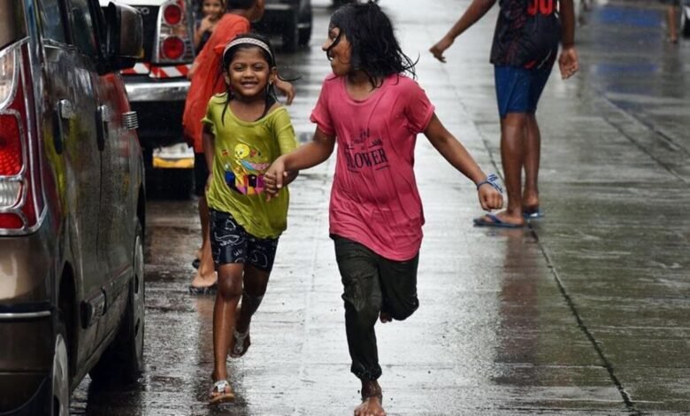 Weather today: IMD warns of heavy showers in Gujarat, 11 other states, issues heatwave alert for 5; Full report here