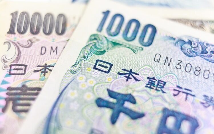 Japanese Yen depreciates due to overseas asset purchases through NISA program