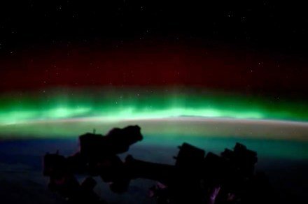 Mesmerizing ISS time-lapse shows aurora, satellites, stars, and a meteor