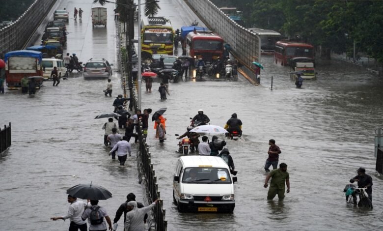 Mumbai Rain Update: IMD issues red alert for heavy rainfall in Konkan and Madhya Maharashtra, Mumbai on yellow alert