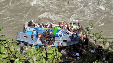 Nepal bus accident : IAF to bring bodies of Maharashtra pilgrims, 16 die on spot | Top Updates