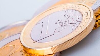 EUR/USD touches 1.13 after Fed’s Powell signals ready to cut rates