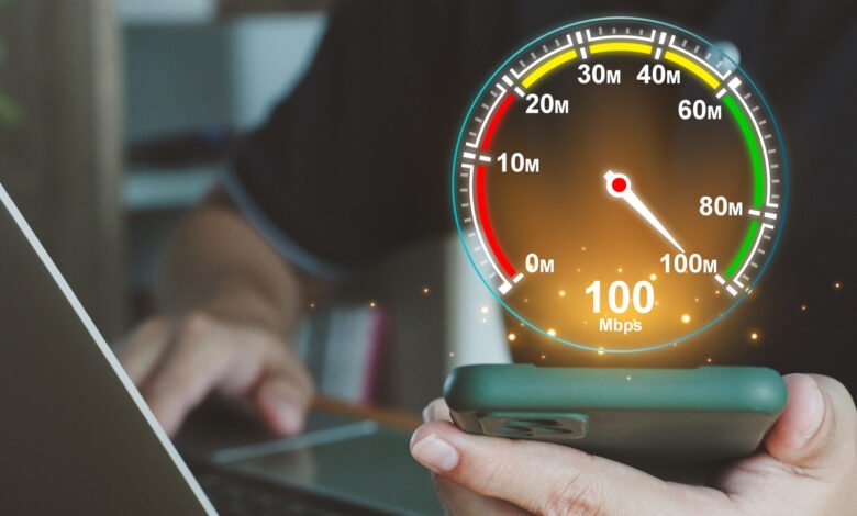 How to test your internet speed, the fast way or the geeky way