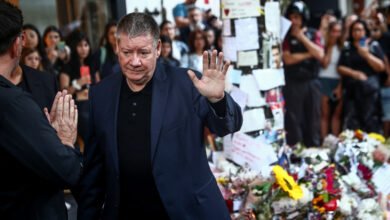 Liam Payne’s dad, Geoff, mourns late One Direction member alongside fans at Buenos Aires hotel where singer died