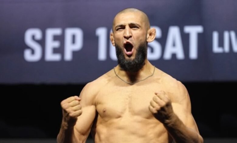 Khamzat Chimaev taps out Robert Whittaker early in UFC 308 co-main event