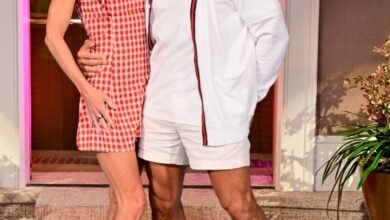 Kelly Ripa and Mark Consuelos recreate Taylor Swift and Travis Kelce at the US Open for Halloween