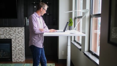 New study suggests standing desks may not be the fix for heart health