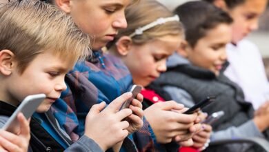 Schools go smartphone-free to address online harms