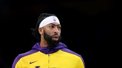 Lakers Shouldn’t Trade Valuable Assets for Backups Just to Help AD amid NBA Rumors