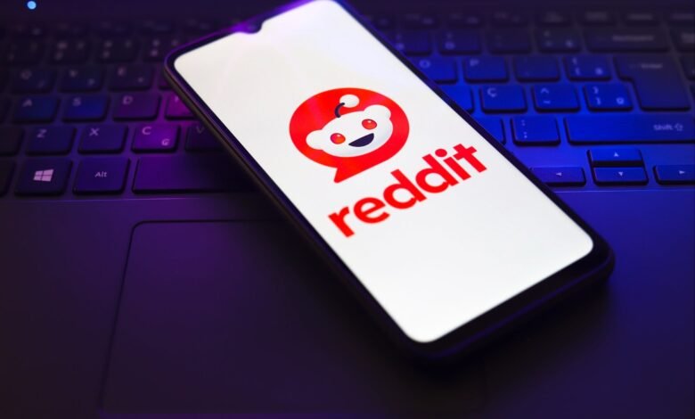 ‘Faster, Smarter, and More Relevant’: Reddit Tests AI That Combs the Site For You