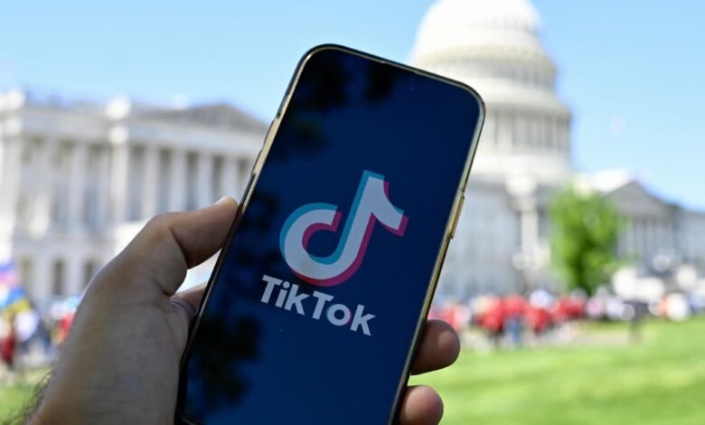 Congress Alerts Google & Apple to Delist TikTok From App Stores (And Soon)