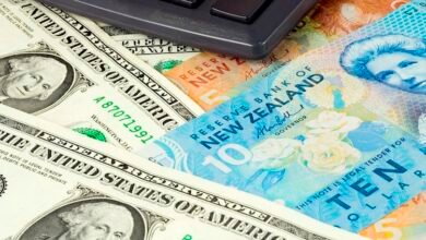 NZD/USD falls below 0.5750 due to increased risk aversion, awaits FOMC monetary policy