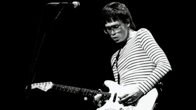 “Guitar World was putting together this CD… I thought, ‘Guitar players are gonna try to play the most mind-blowing shredding’… So I did an acoustic piece in DADGAD”: The Cars’ Elliot Easton considers this lost gem to be one of his best perform